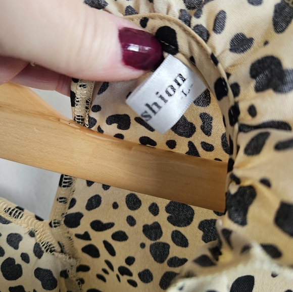 Anga Fashion Leopard Print blouse Size L - Picture 8 of 8